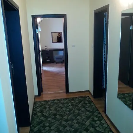 Yalta Apartment *