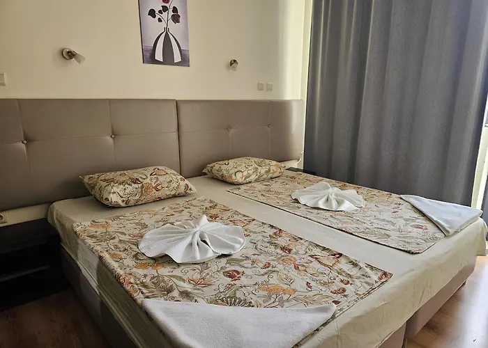 Yalta * Golden Sands